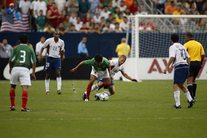 2003-0508-USA-Mexico-soccer-B23E3216.jpg